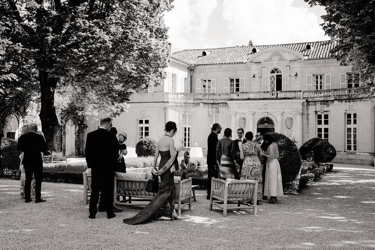 destination wedding at chateau martinay in Provence