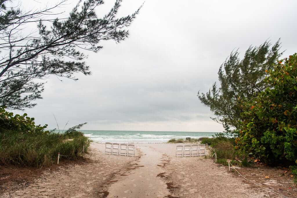 caroline-thomas-photo-florida-elopement-lions-club-chantilly-chic-celebrations-1
