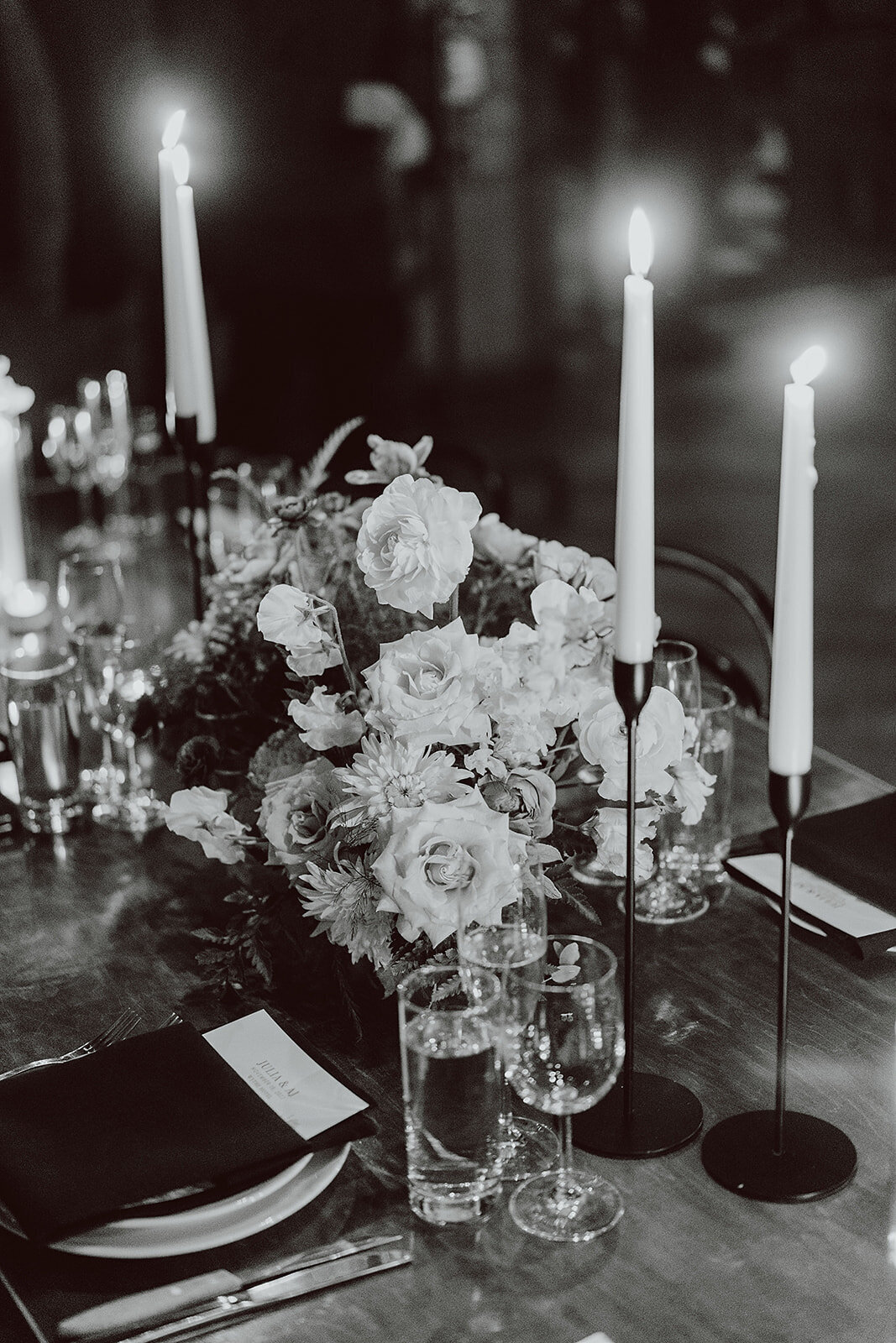 0075_20221119_PREVIEW_Julia+AJ_BW