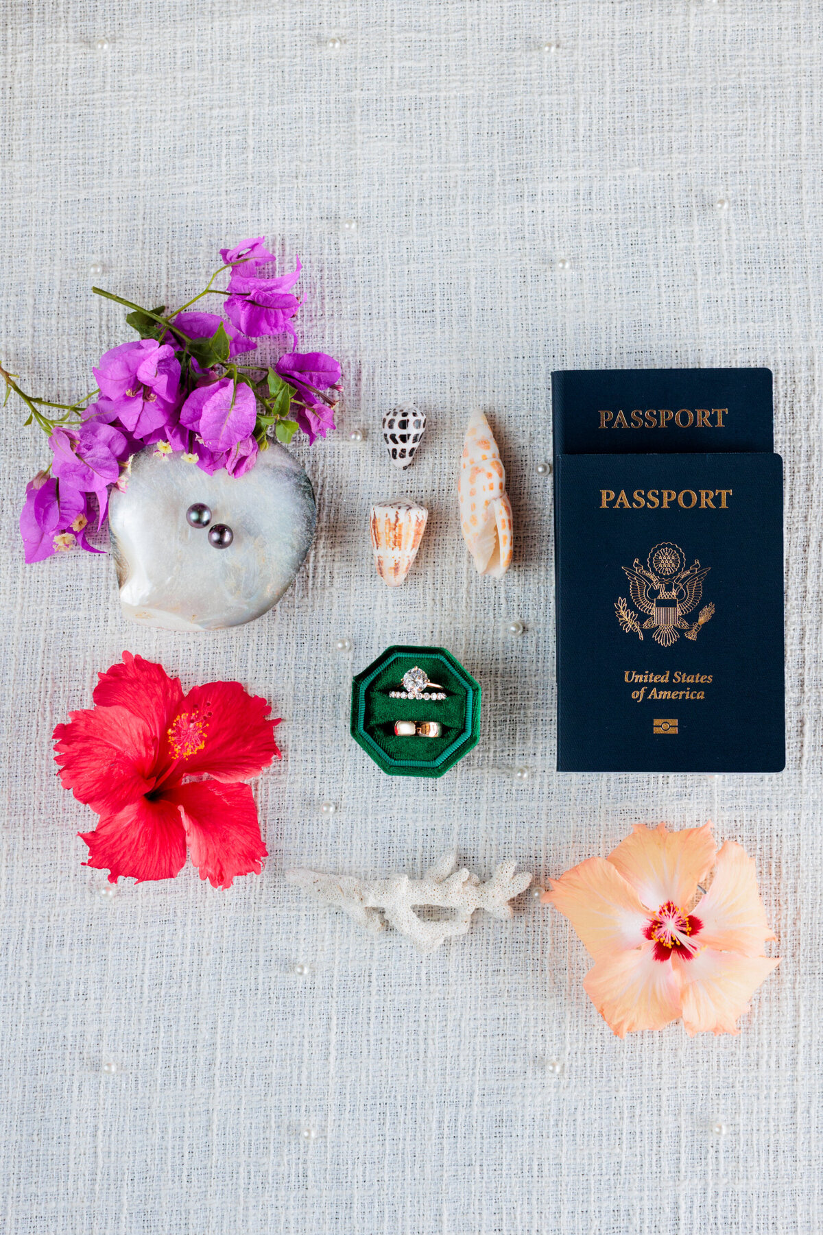 destination-wedding-flatlay-tahiti