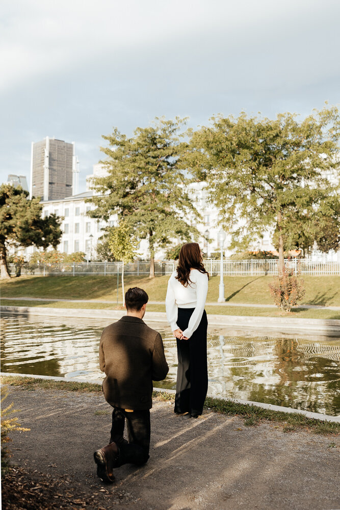 Surprise-Proposal-Photoshoot-Montreal - Emma Persi Photography-17