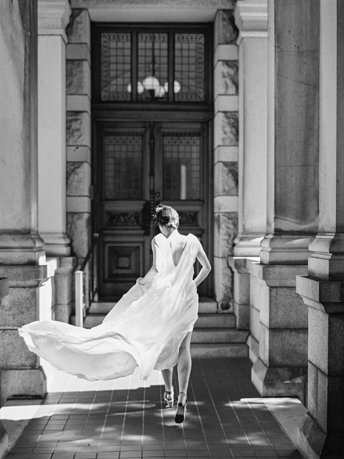 the-new-romantic-luxury-wedding-photography-european-inspired-bridal-shoot-wedding-victoria-canada-east-coast-luxury-photography-24