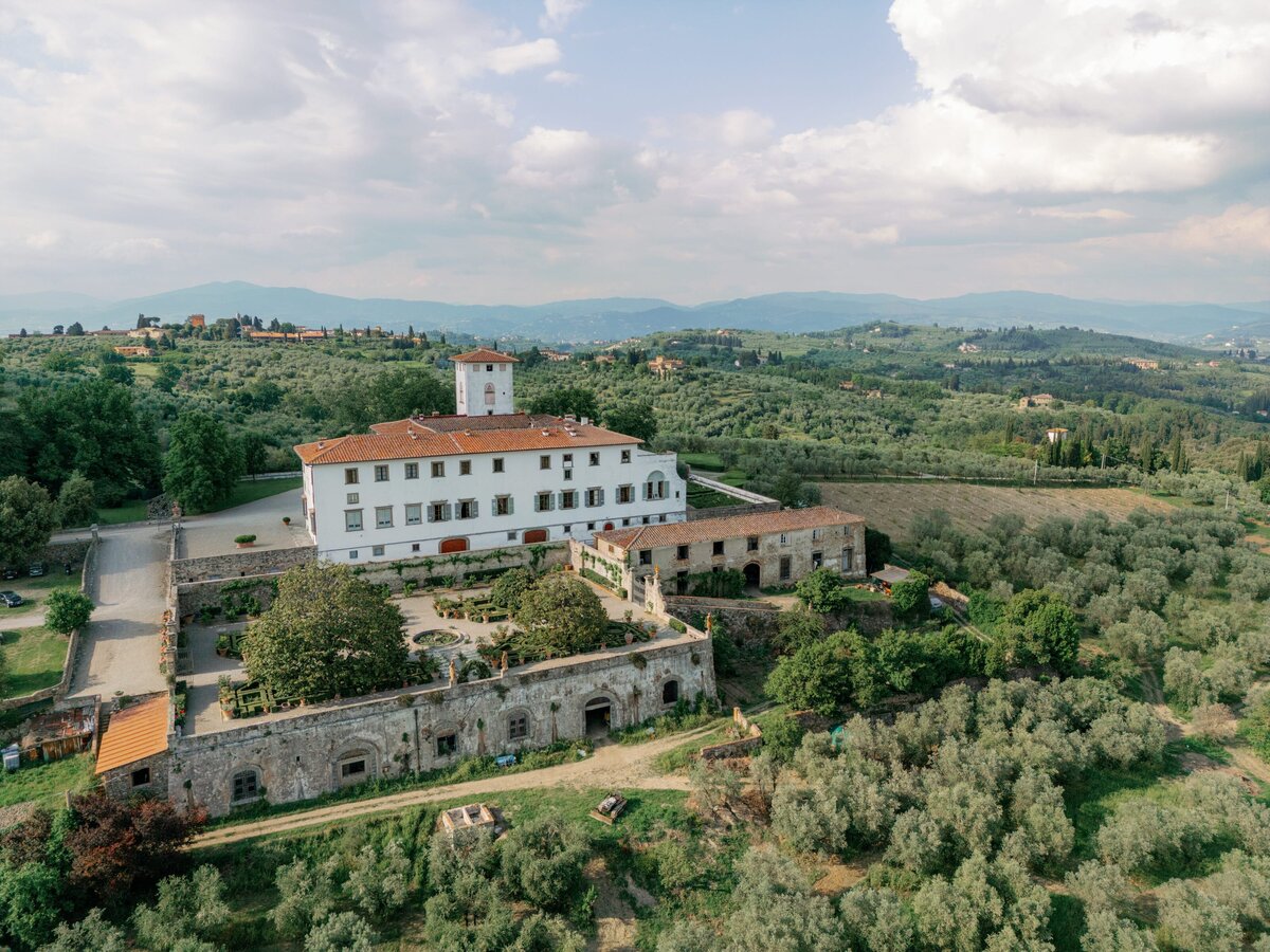 villa-corsini-florence-italy-wedding-larisa-shorina-destination-luxury-photography-179-min