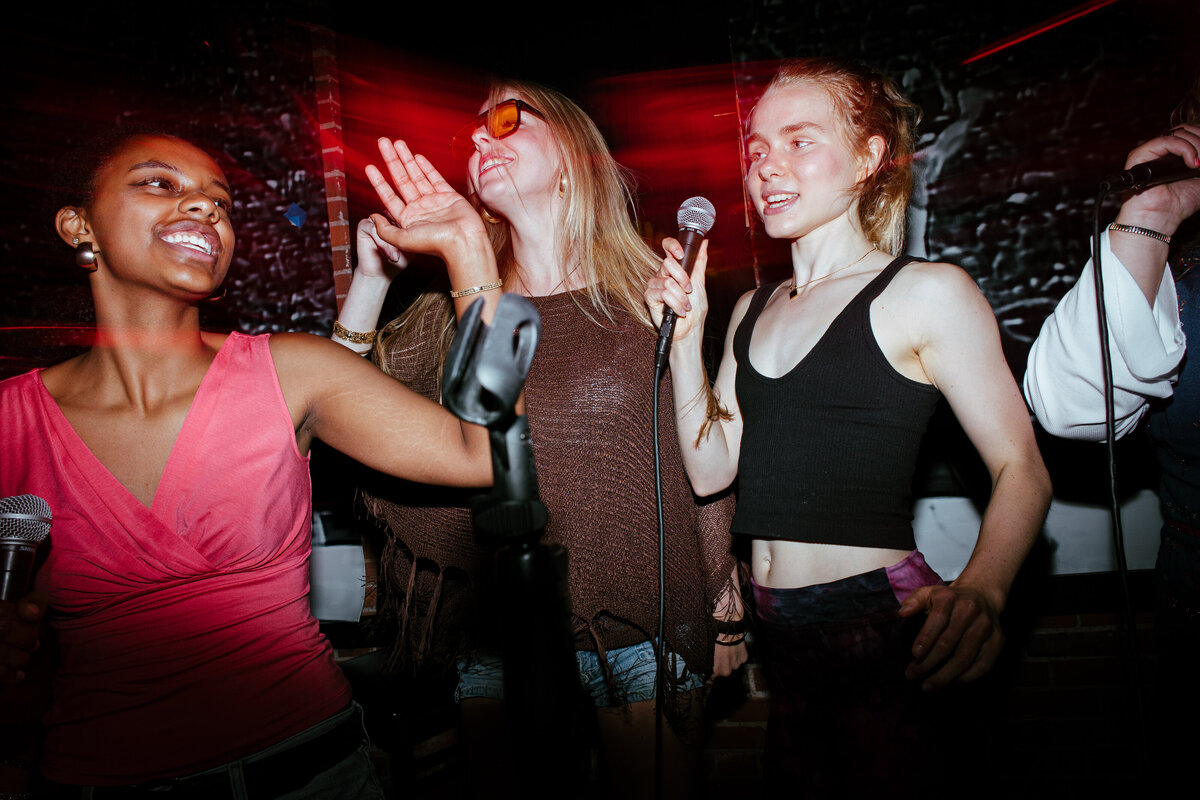 7.17.25-Rachel-DesJardins-Photography-Rockstar-Room-Wicks+Friends-40