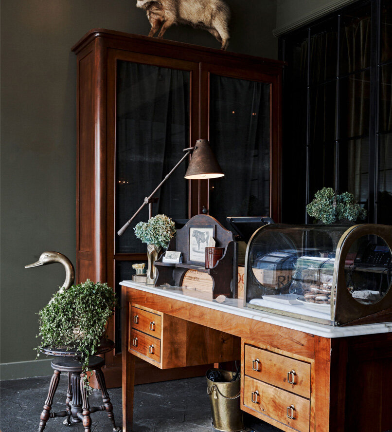 desk