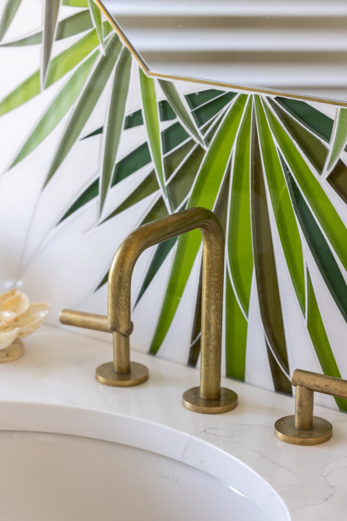 2. EntryPowderRoom_J Banks Design_Lee Folly_3