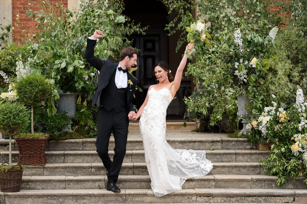 Kelmarsh-Hall-wedding-photos-1048