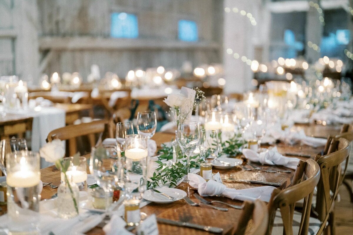 W11-Wedding-Photos-Caledon-Valley-Estate-Eleanor-and-Michael-2024-11-02-2500px-1179