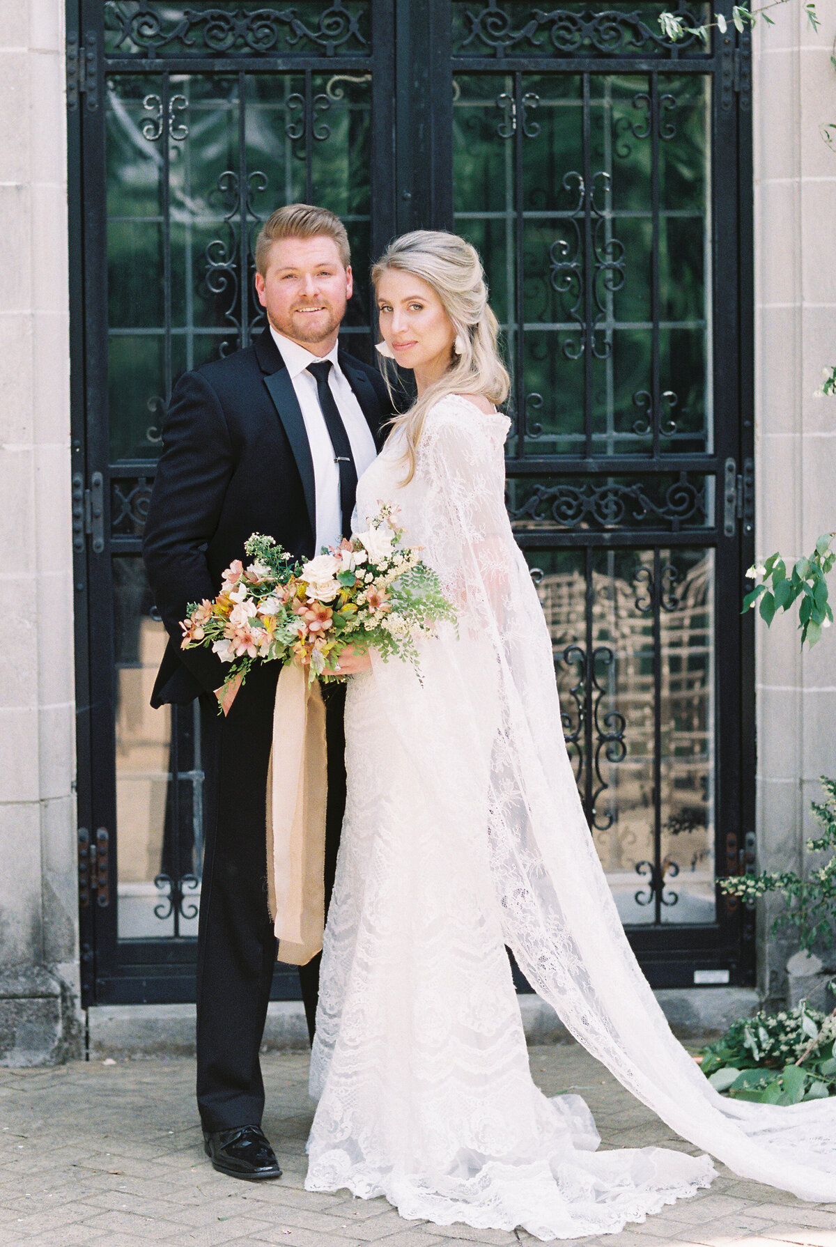 Sharin Shank Photography Fine Art Wedding Engagement Photographer Indiana Destination Light Airy Clasic Timeless Joyful Elopements Elopement Weddings SSP4