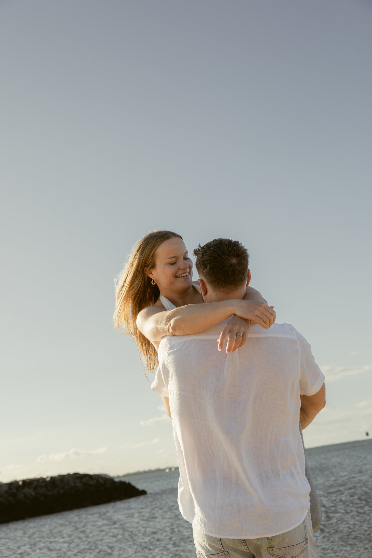 BRISBANE ENGAGEMENT PHOTOGRAPHER_ONE AVENUE PHOTOGRAPHY_LAURA AND KADEN_COASTAL PHOTOSHOOT_-50