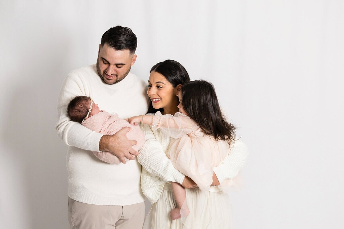 manuzza-newborn-photos-new-jersey-1