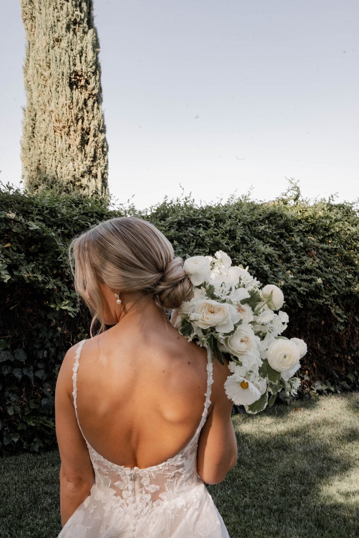 bridal bouquet old fashion money