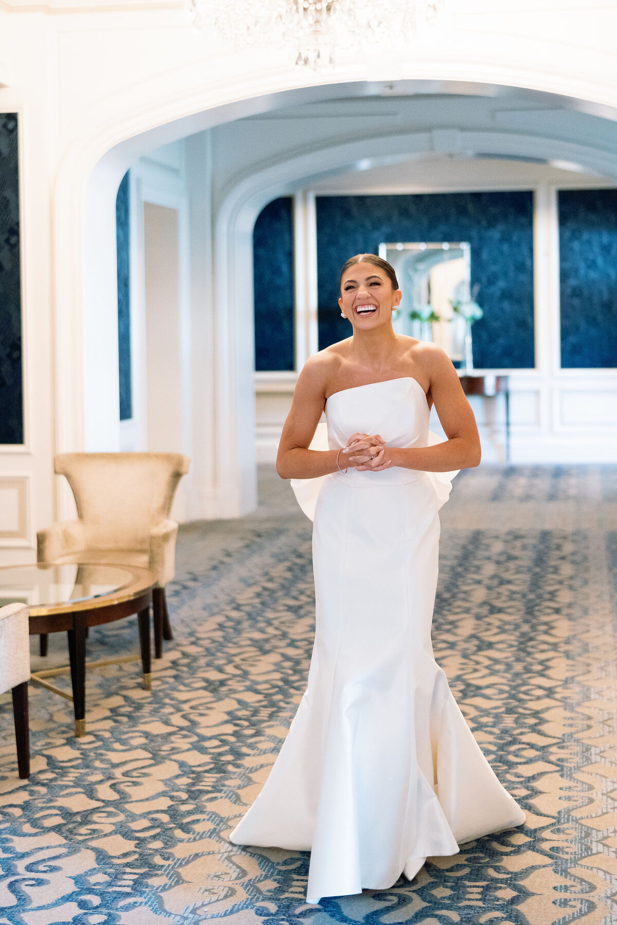 30-wedding-first-look