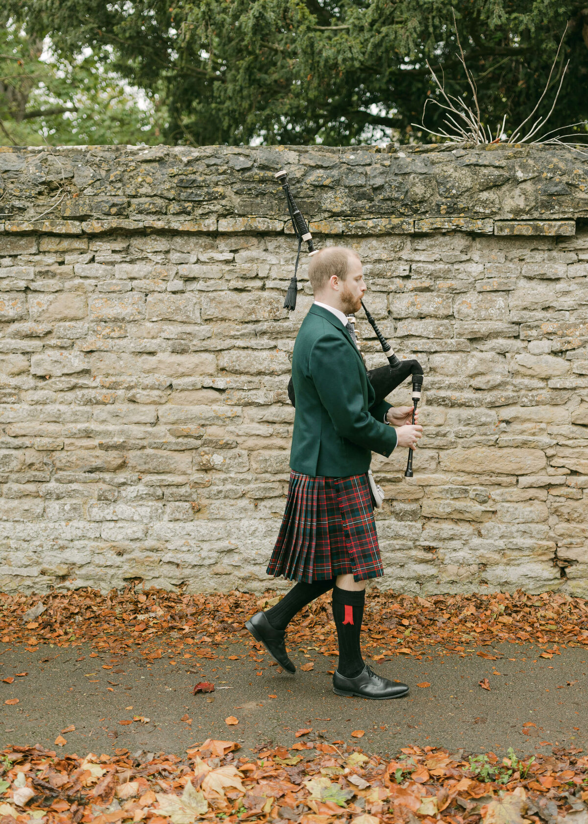 chloe-winstanley-wedding-oxford-gsp-scottish-bagpipes