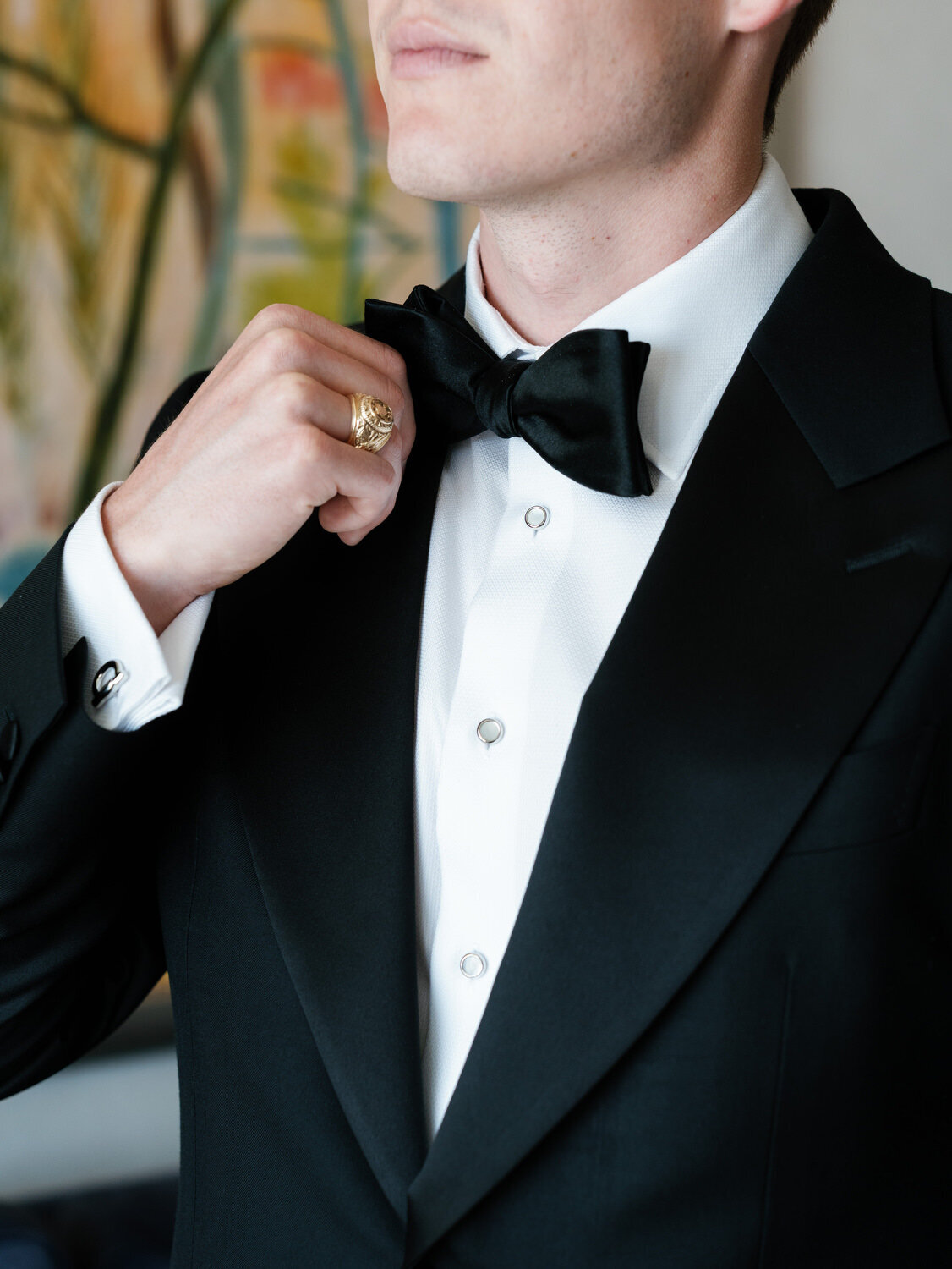 Romantic-Wedding-at-Island-Art-and-Taste–The-Residence-017
