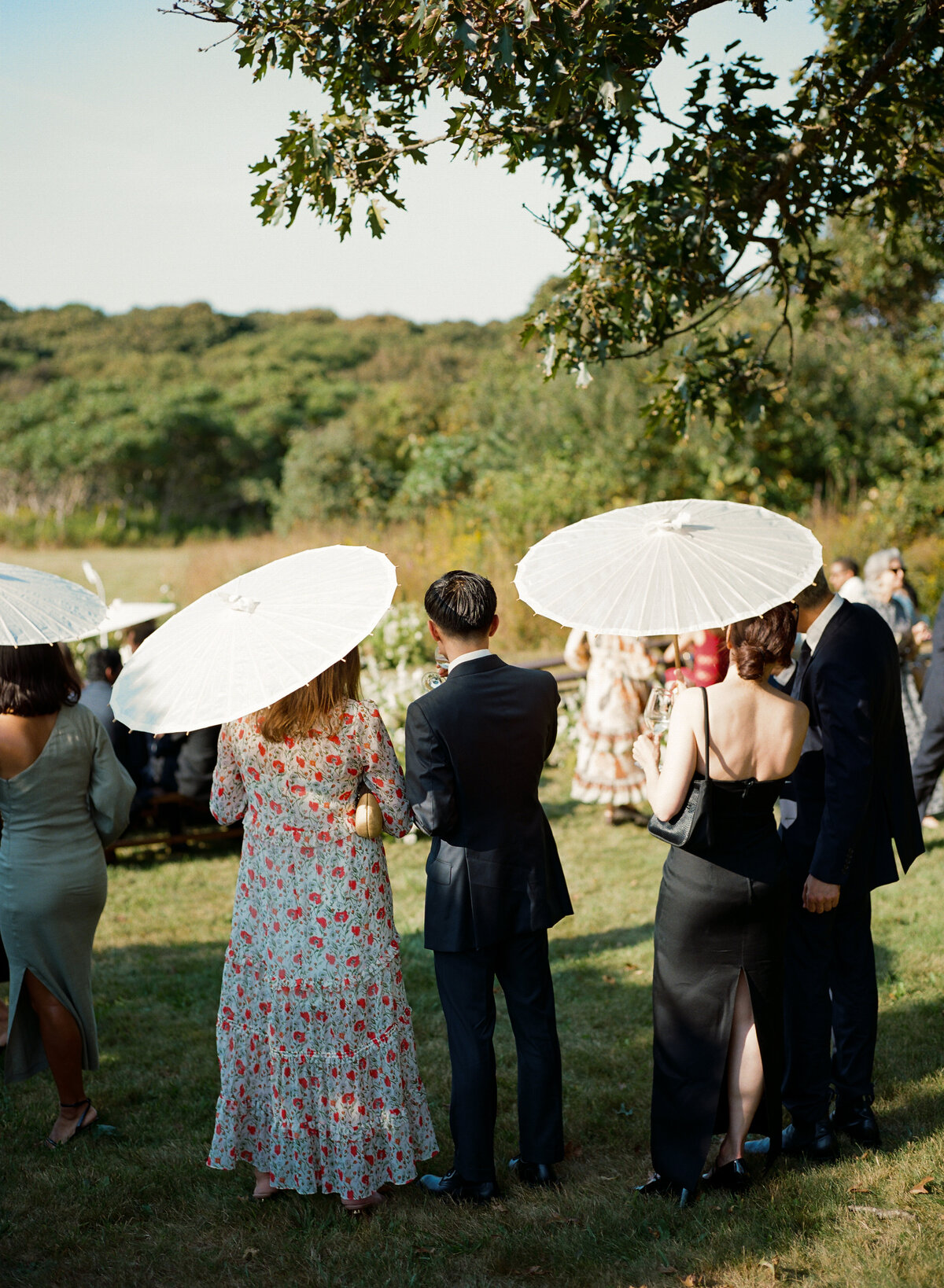 Marthas-vineyard-wedding-planner-kg-events-design-luxury-destination-weddings-private-events-corporate-events-aquinnah-ma-event-designer-outermost-inn-outdoor-tented-wedding-reception-black-frame-tent-42