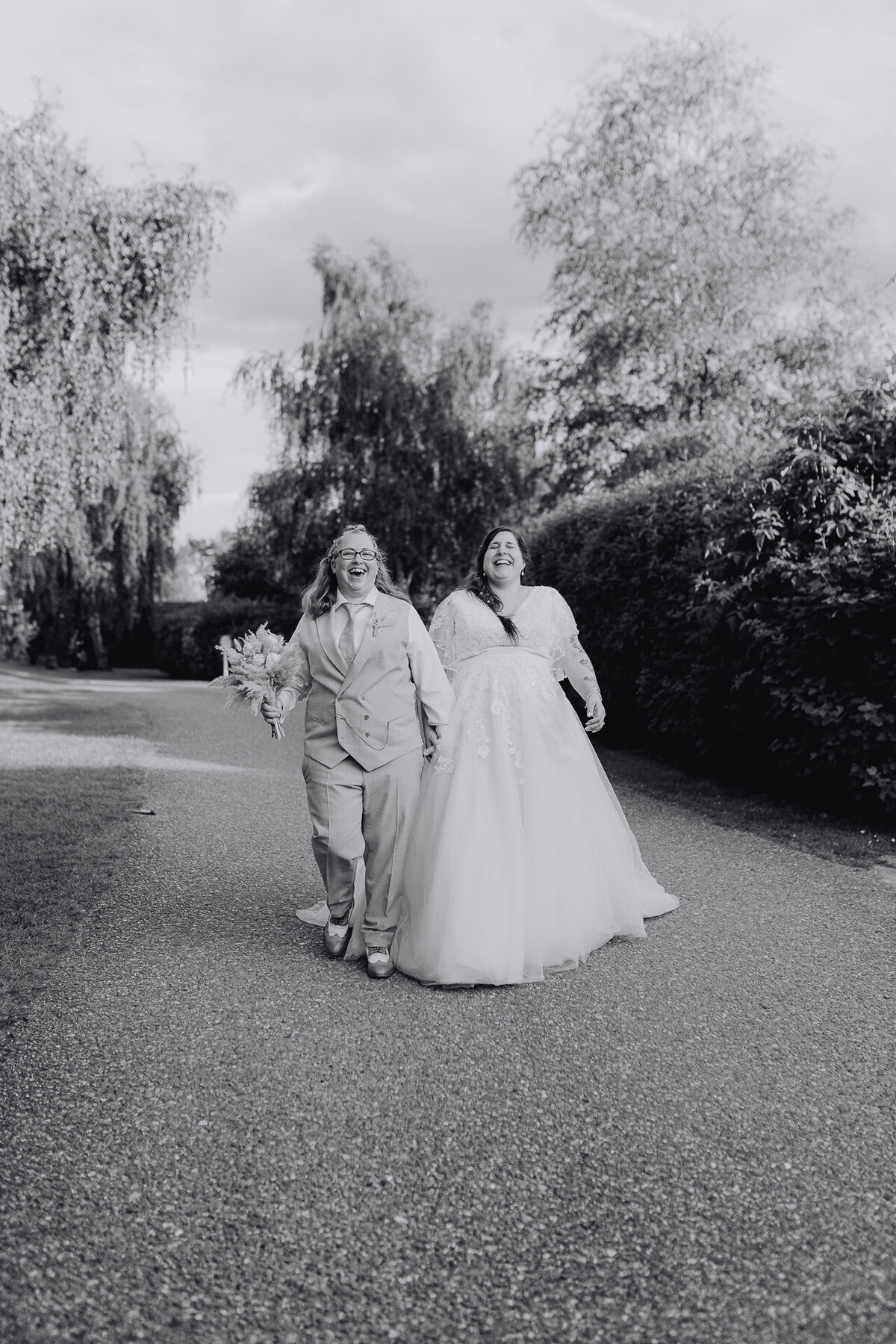 ApplewoodHallLGBTQWedding-50