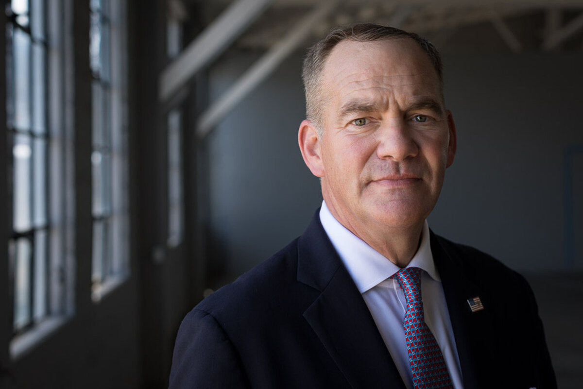 CEO-Chief-Executive-Officer-Leader-Director-Corporate-Owner-Headshot-Personal-Business-Branding-Portrait-Photography