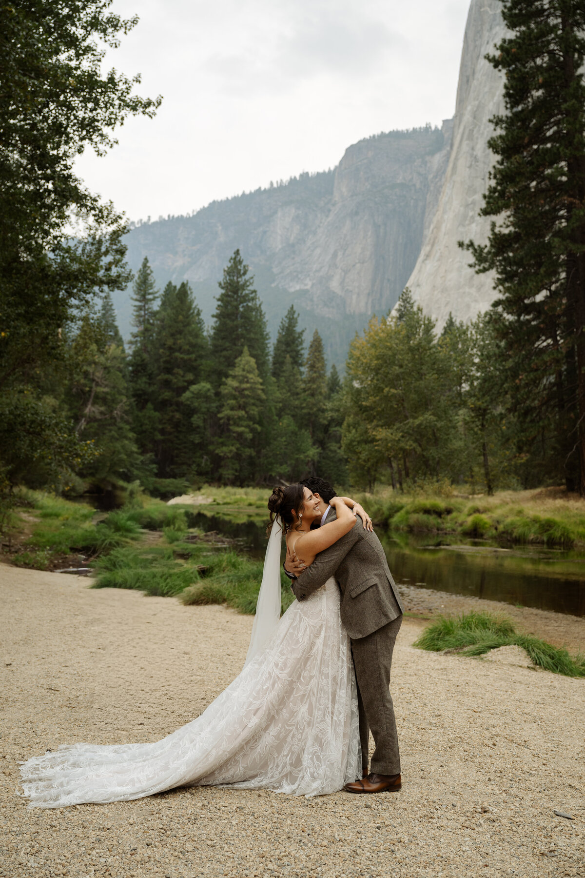 SamAlanElopeinYosemite_SNP-11