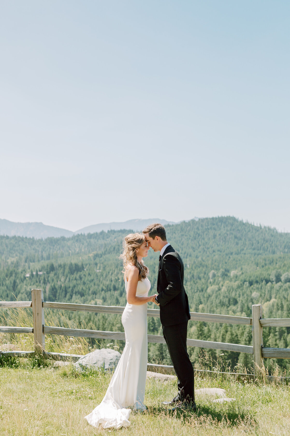 Suncadia Wedding-Swiftwater Cellars Wedding Photographers-Something Minted Photography-1