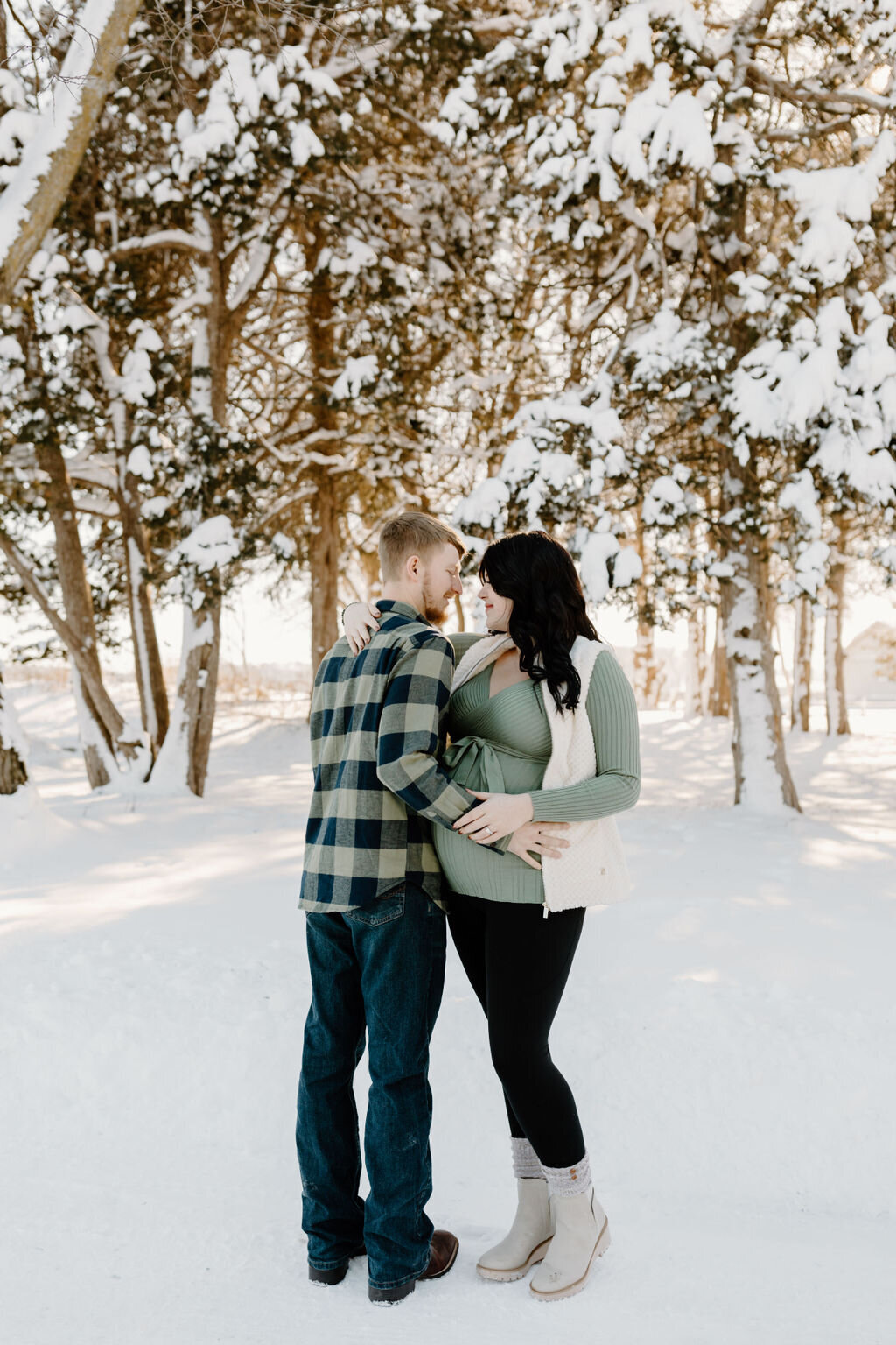 christina_ney_photography_wedding_engagement_lifestyle_photographer_dubuque_iowa_wedding_planning_assistance_adventurous_bold_laidback Family Photography63