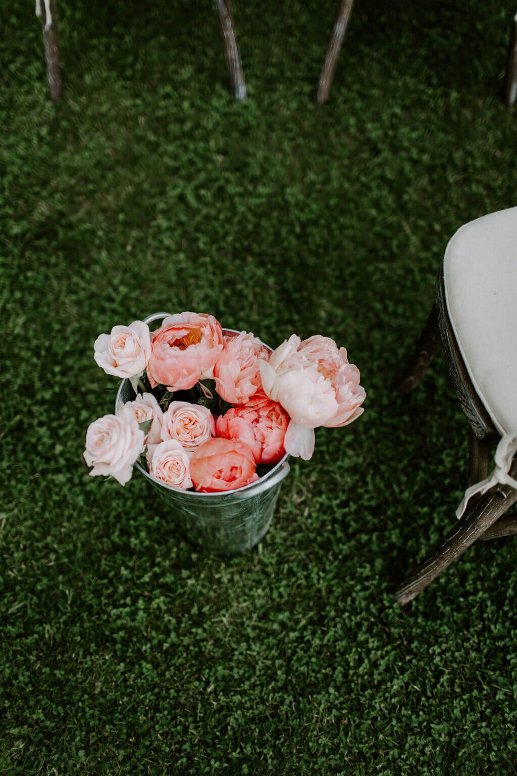 Hattie-Grey-Marquee-Court-Wedding-Flowers-Issy-And-Bella-Florist-Herefordshire5