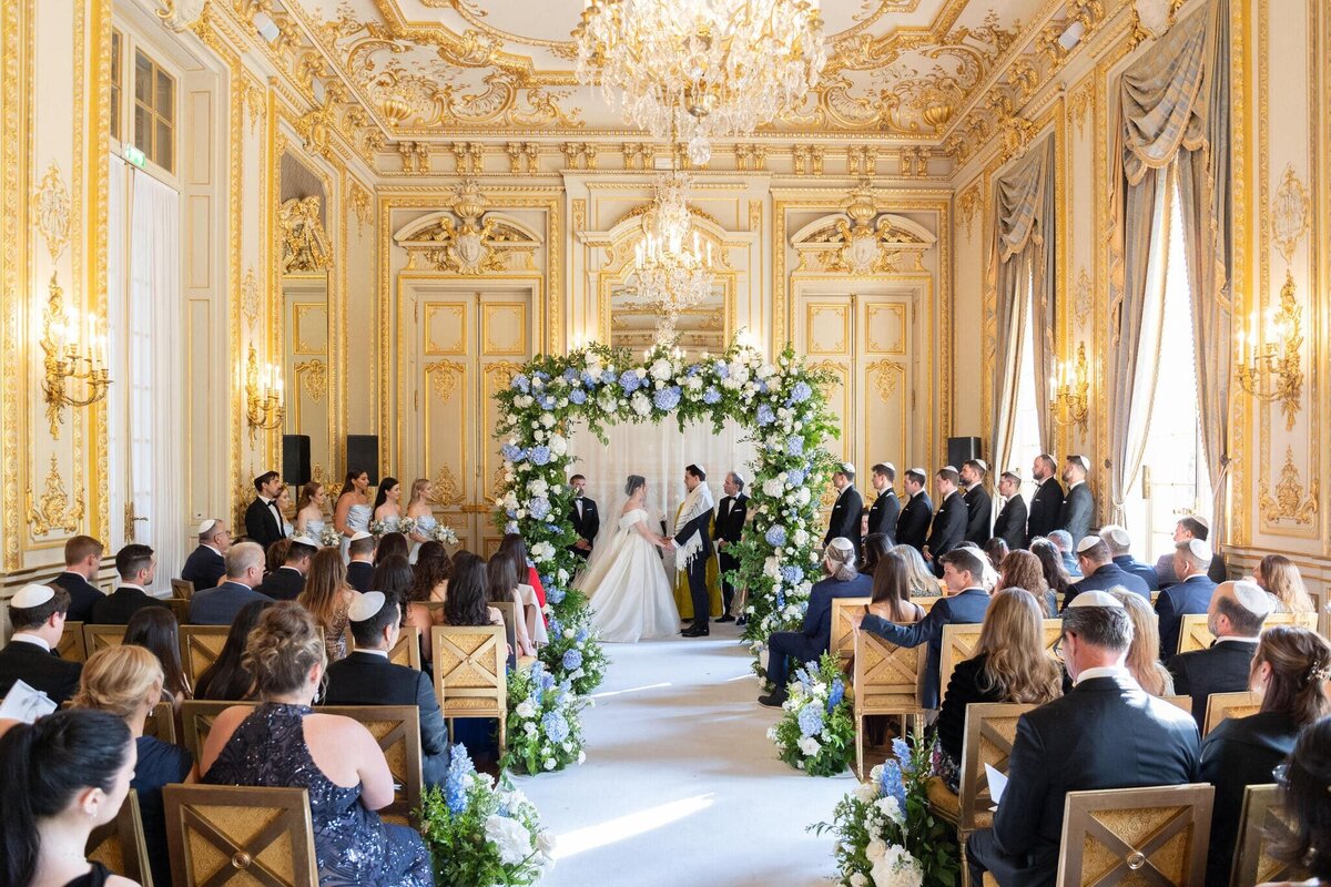 floral-arch-wedding-ceremony-blue-pastel-and-white5