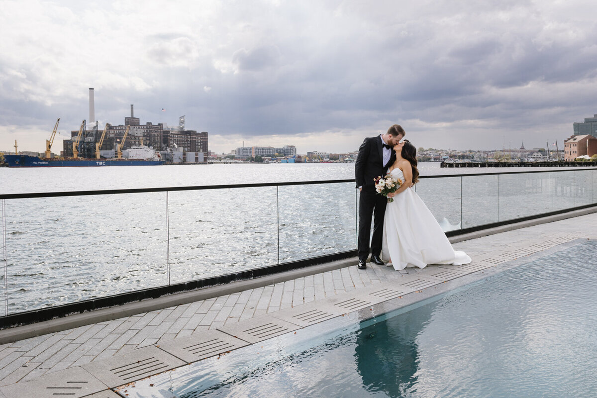 urban-row-photo-sagamore-pendry-wedding-photographer-1