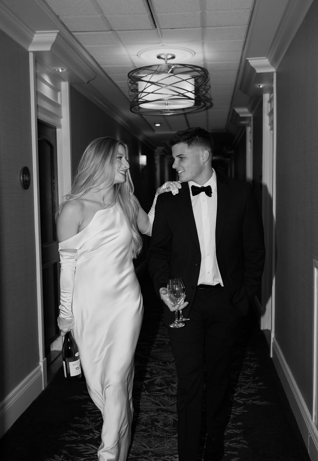LakeLouiseElopement-S&V-NaomiJanePhoto-01436-2 (2)