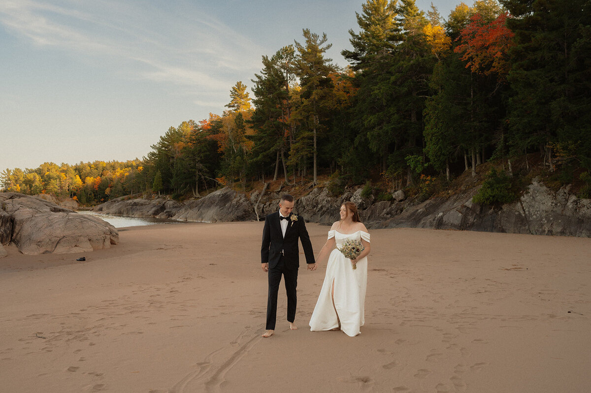 michigan hawaii elopement photographer
