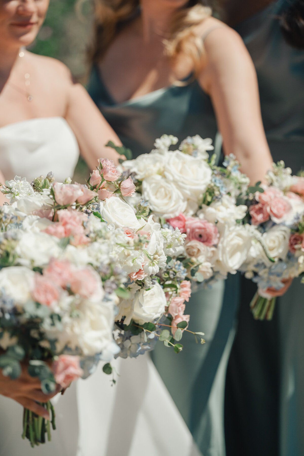 June-White-Elephant-Wedding-Zofia-020