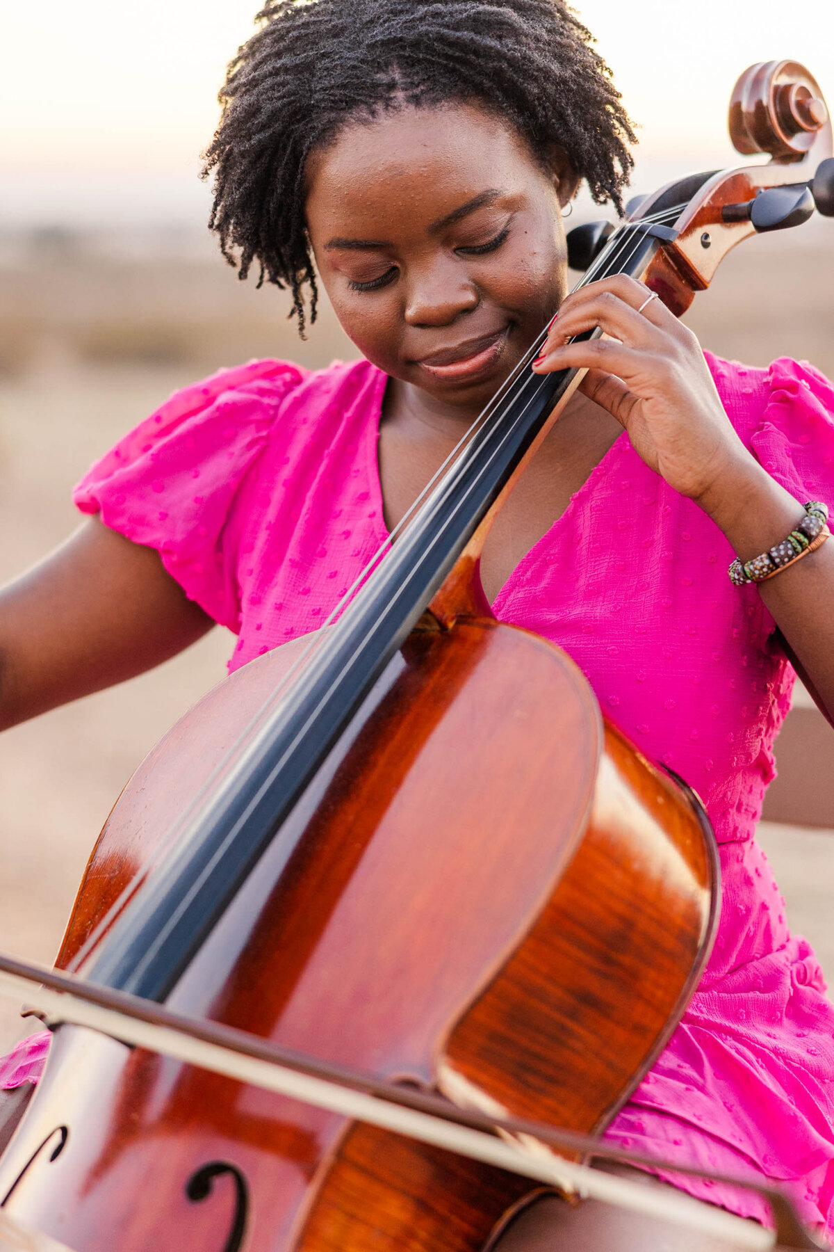 desert-musician-portrait-cello-aronoff-photography-6