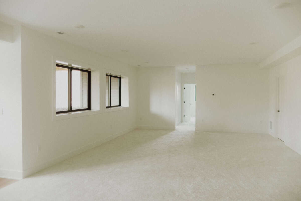 5320-Finished-Basements-Urbandale-Central-Iowa-Custom-Home-JRL-Builders-3F1A8318