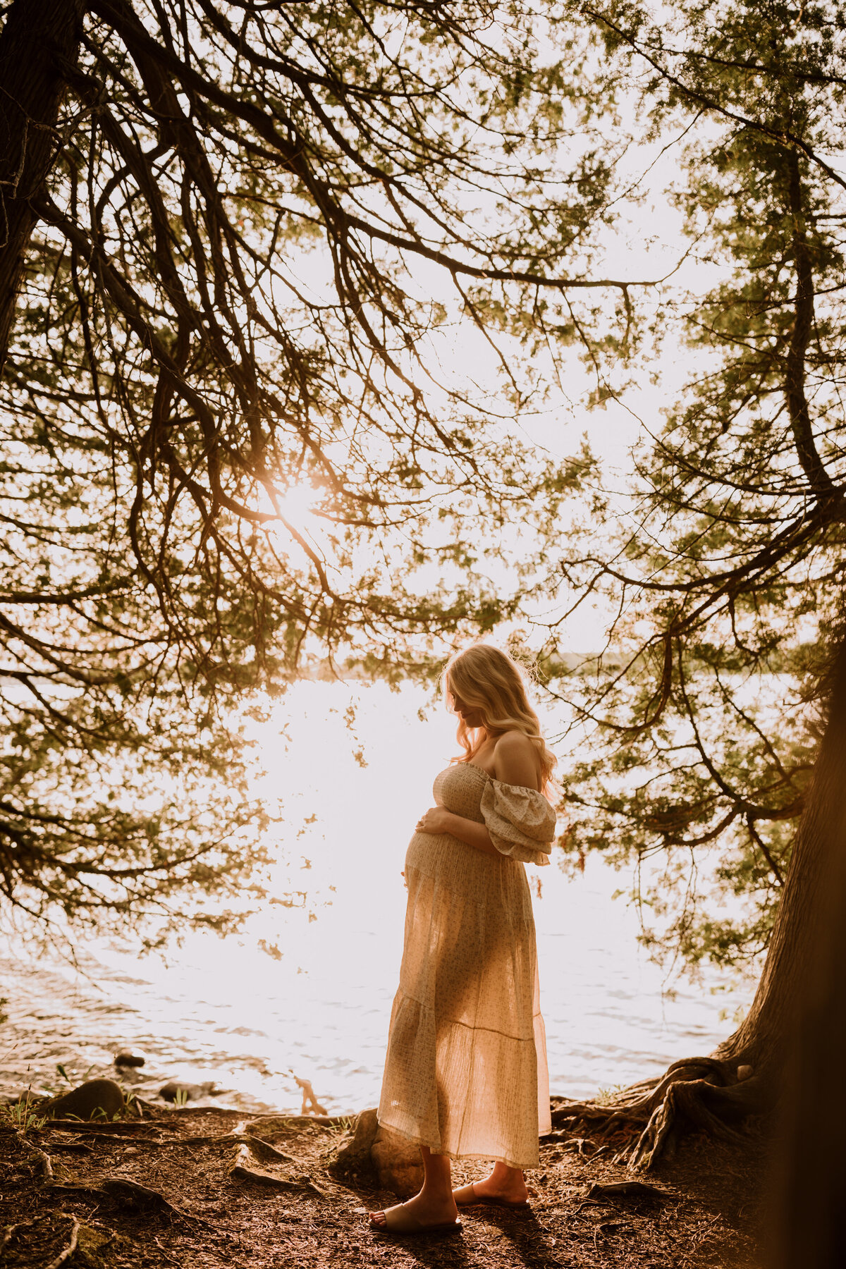 alex-maternity-muskoka-spring-photography-13
