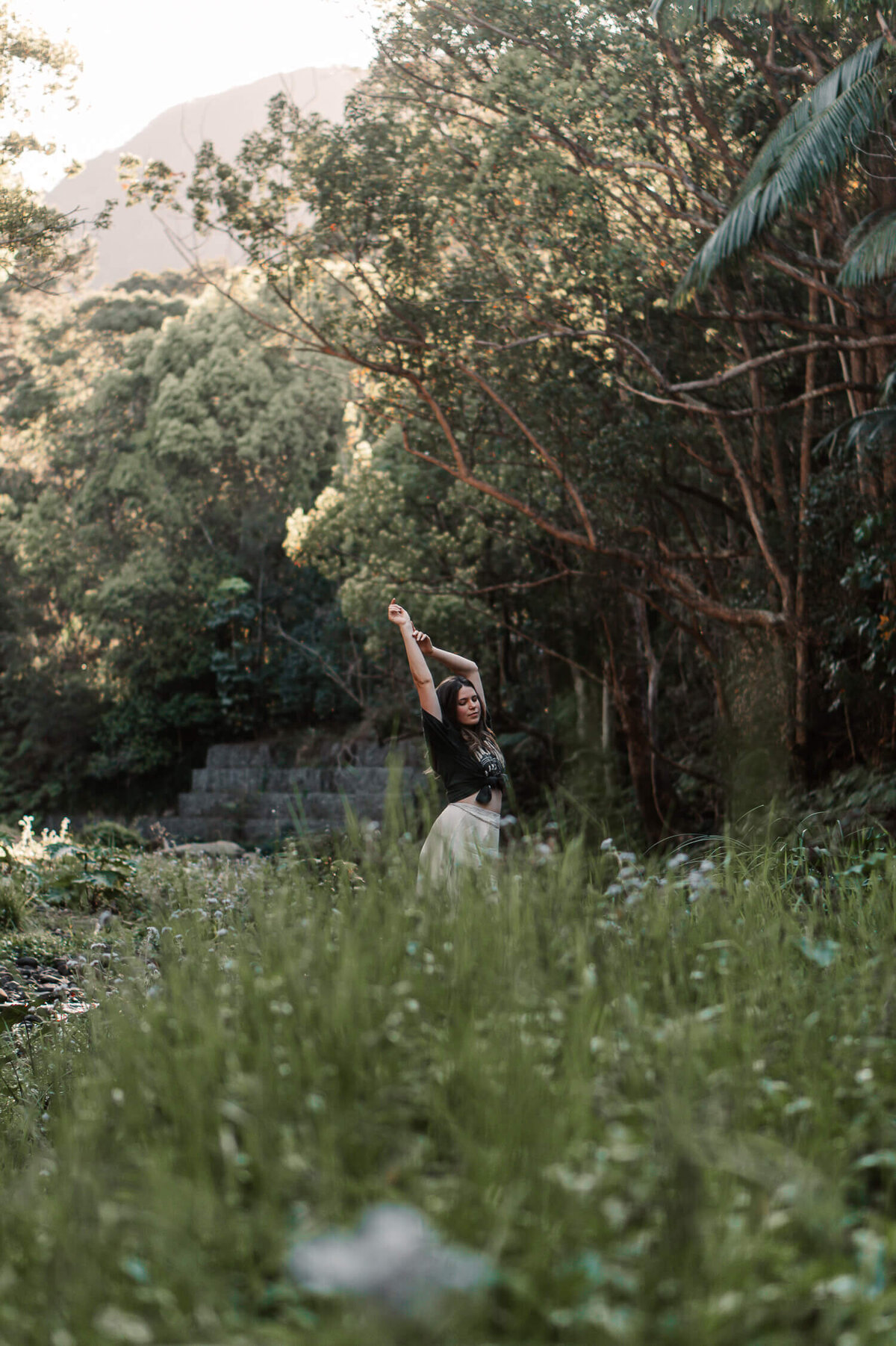 67- forest yoga photoshoot eloise yogaroo