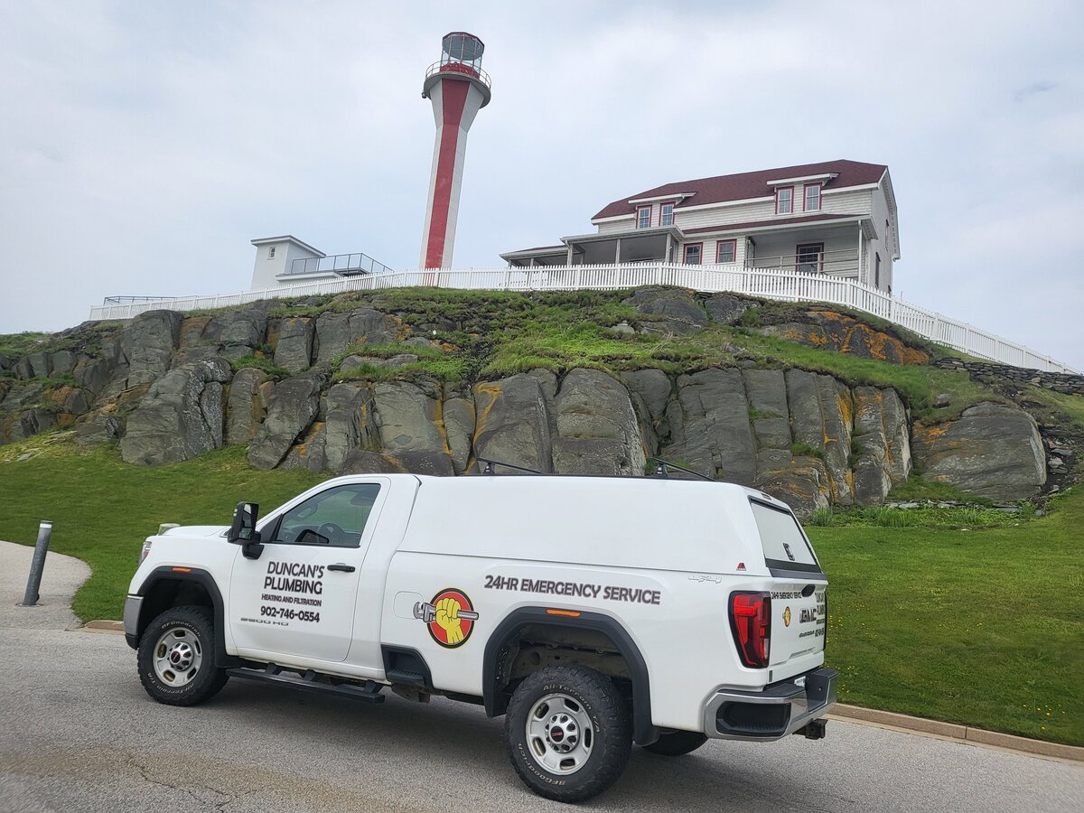 TRUCK AT LIGHTHOUSE