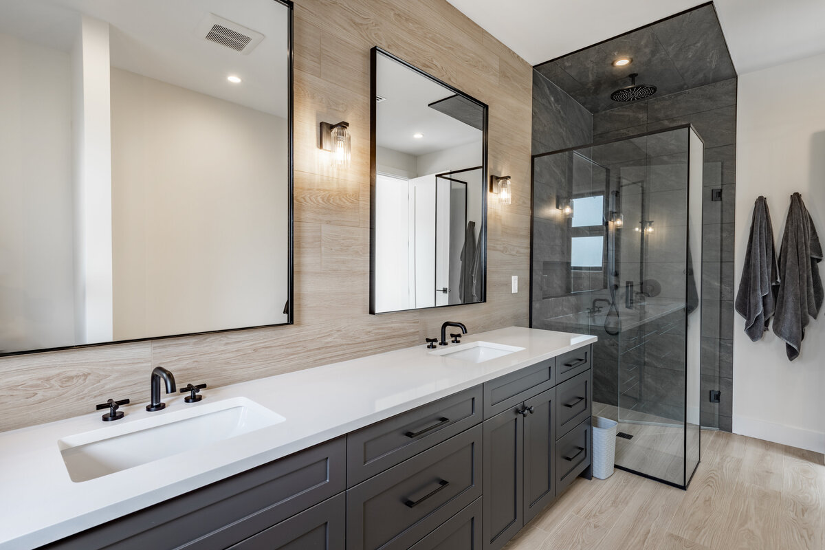 10376 125 St-28