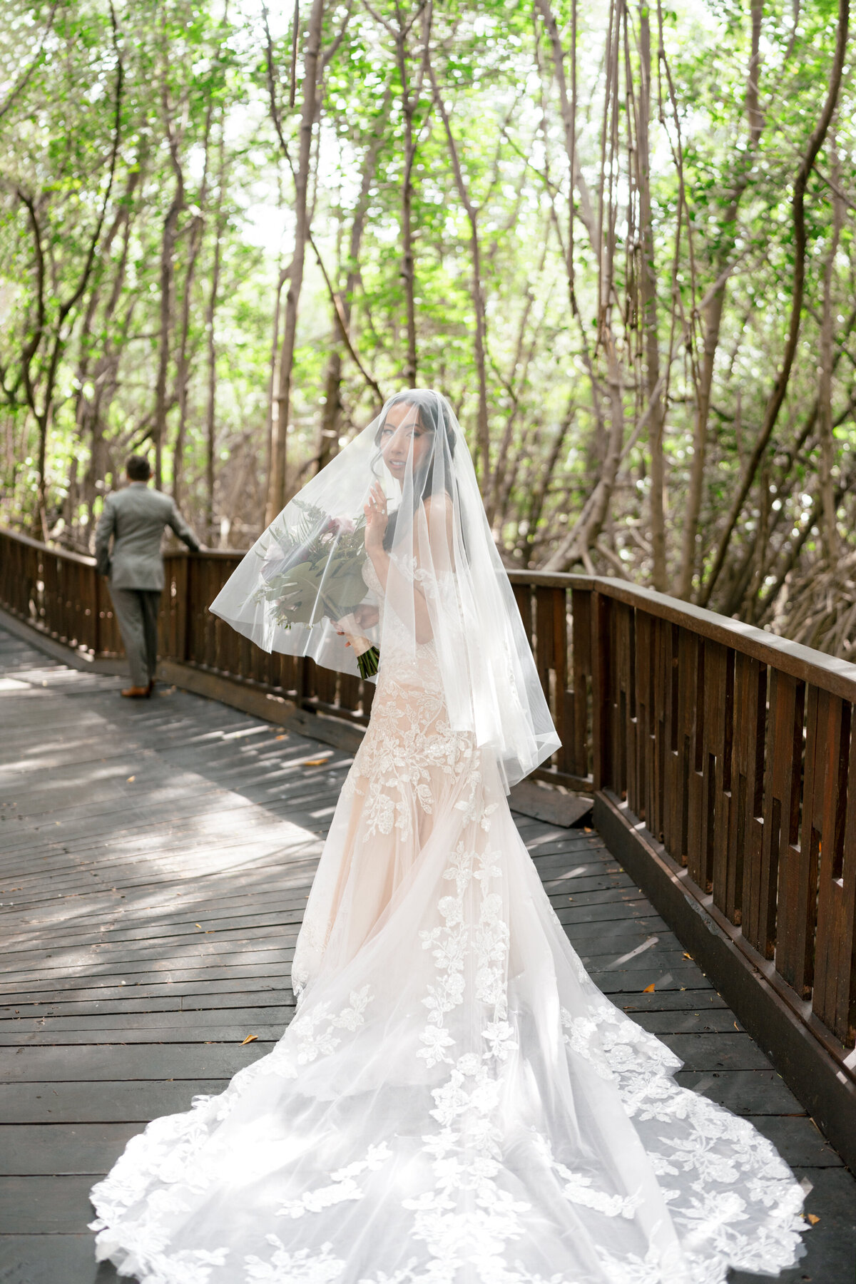 Berlez-Aspen-Avenue-Chicago-Wedding-Photographer-Grace-and-Ivory-Wedicity-Mexico-Editorial-Luxury-Tropical-Aveil-Brides-Designer-97