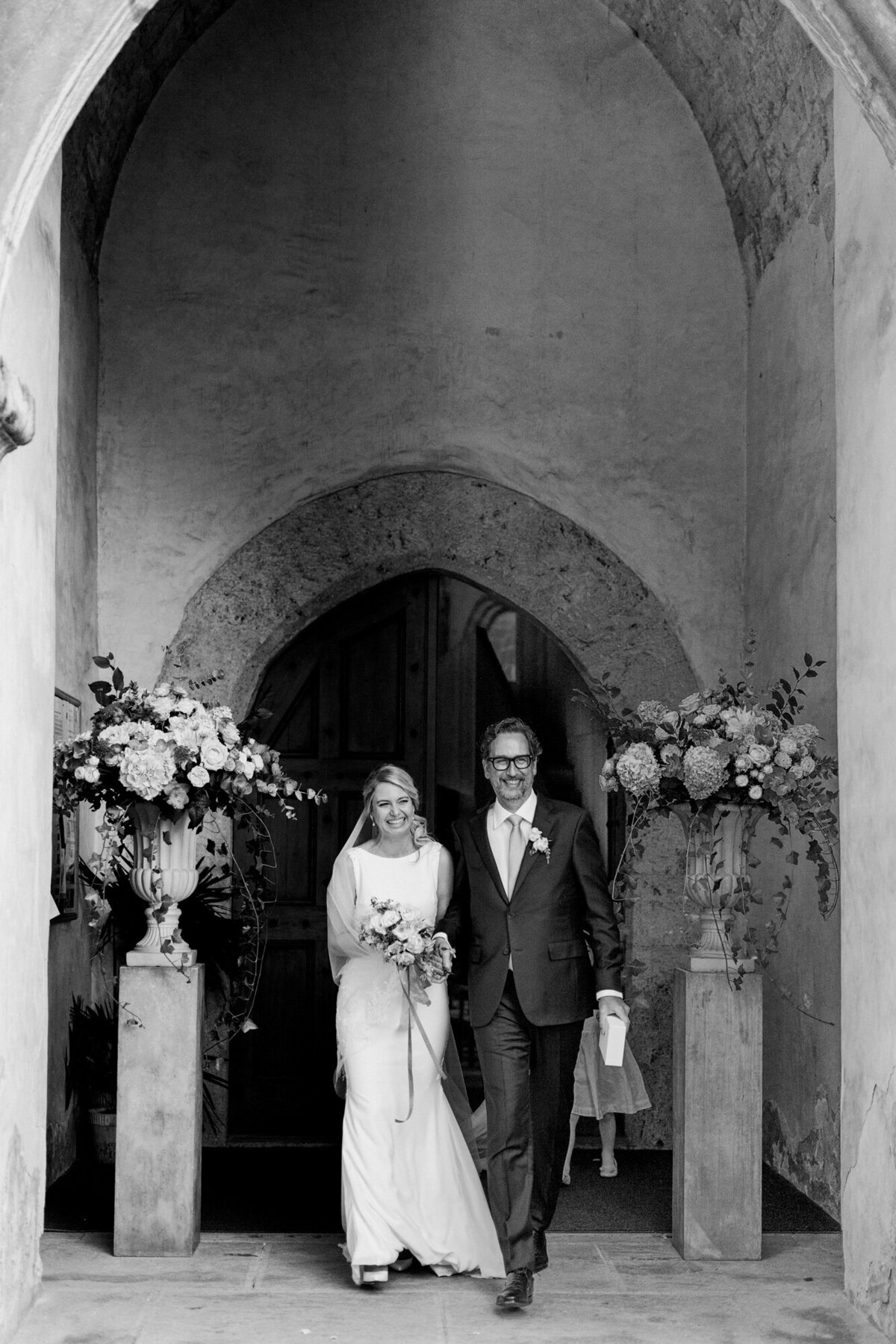 Maïlys Fortune Photography Husband Wife Wedding Weddings Photography France Switzerland Italy Timeless Dreamy Imagery Bilingual French English Destination Weddings Destination Wedding Provence French Riviera Paris Lake Como Tuscany104