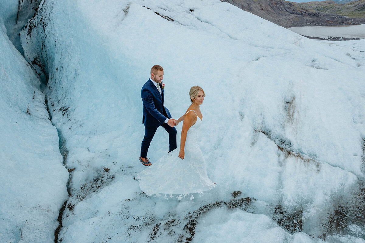 Alaskan-wedding-photographer4U1A3666-Edit_websize