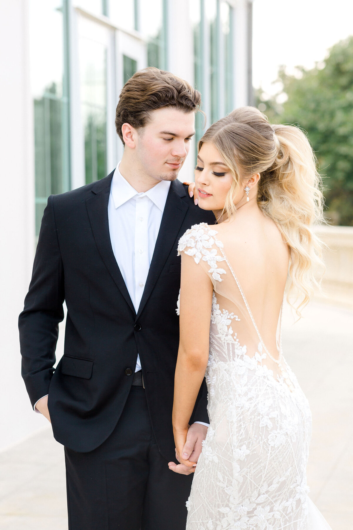 TheOlanaHickoryCreekWeddingTexasEditorial-42