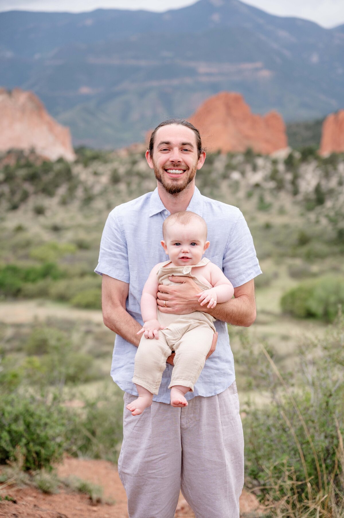 CO-Colorado-Springs-Spring-Mini-Session-Garden-of-the-gods-Magnolia-and-Grace-Photography-Co-HaleyM# (1)-25