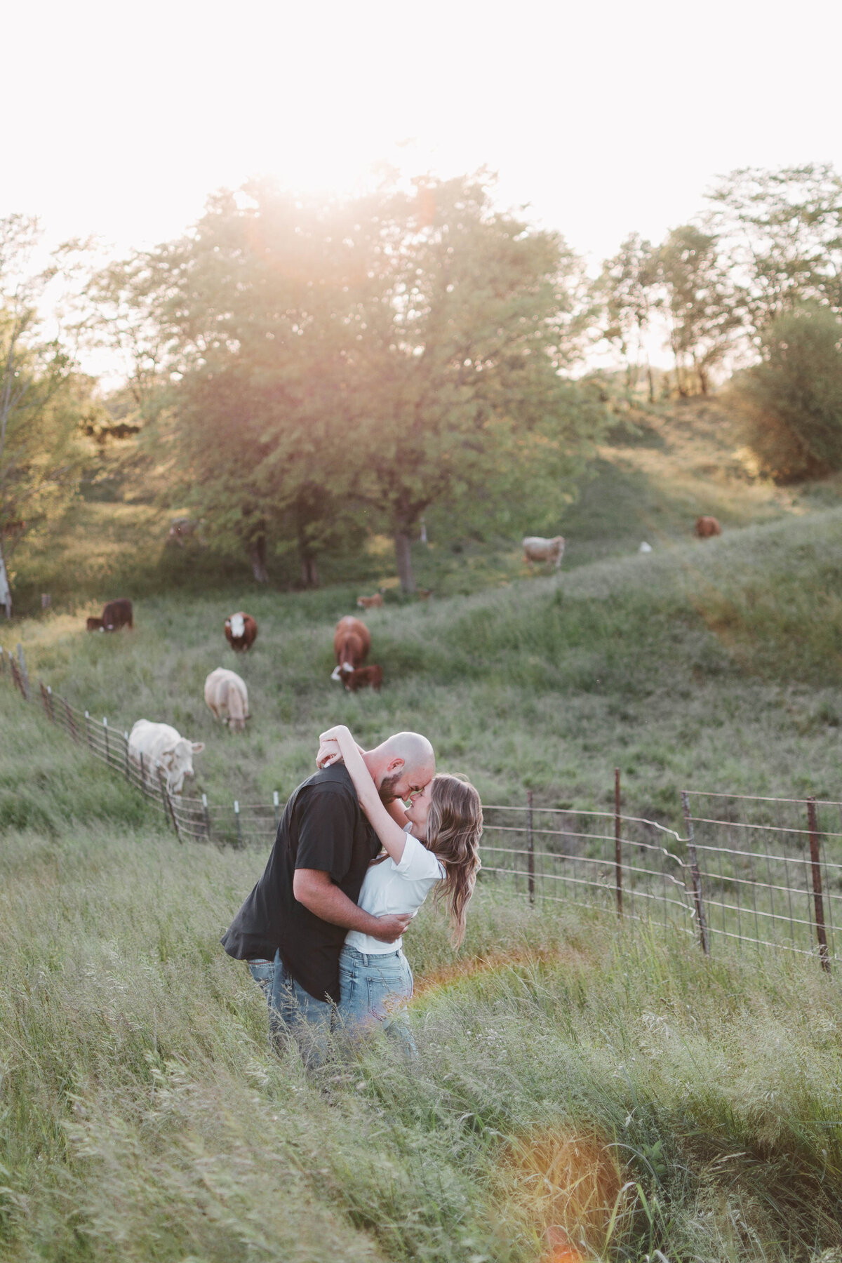 Taylor Elizabeth Photography Weddings and Lifetyle Photographer in Indiana Engagement Photo 10