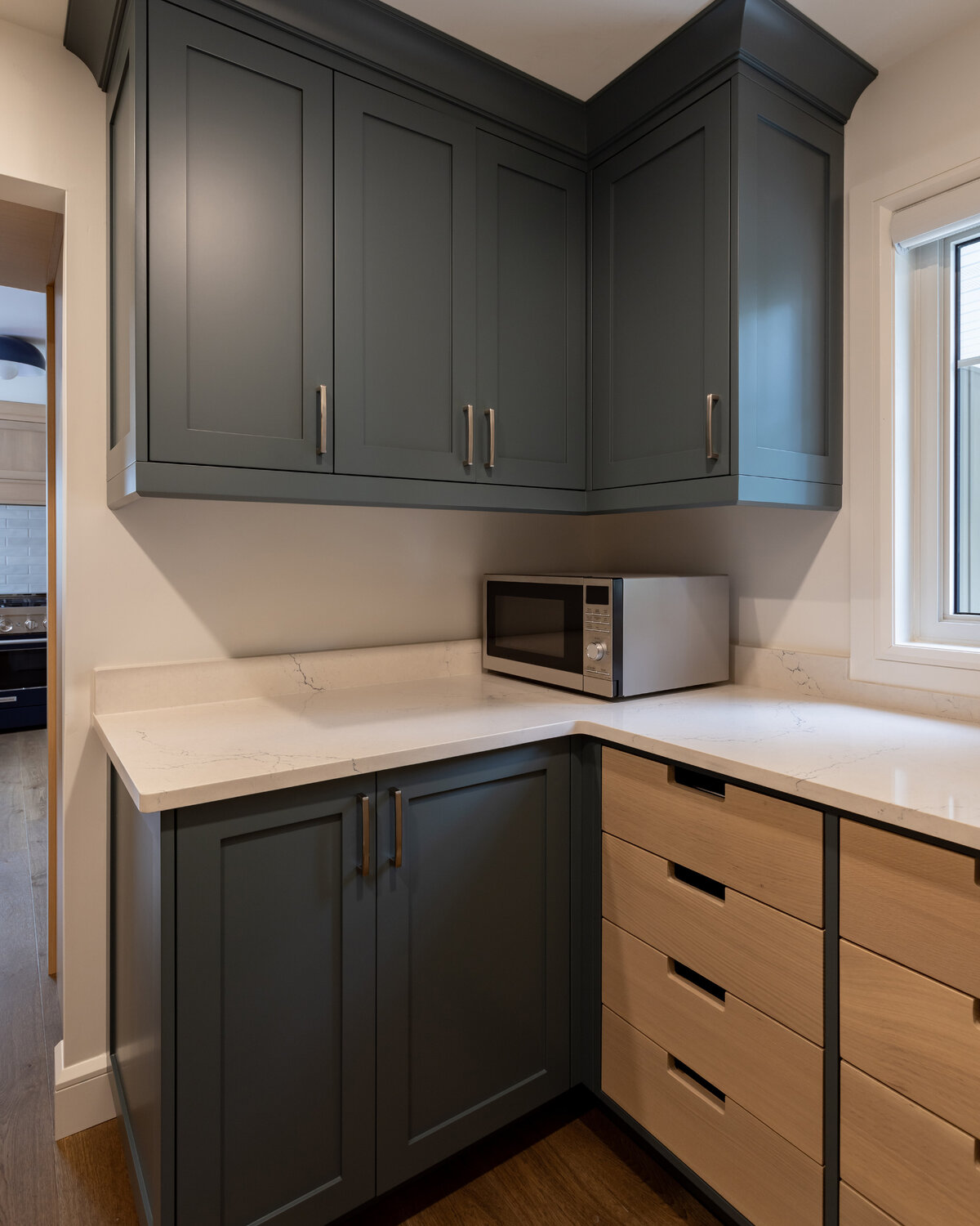 KatCo_Interiors-LakeHouse-Pantry-04