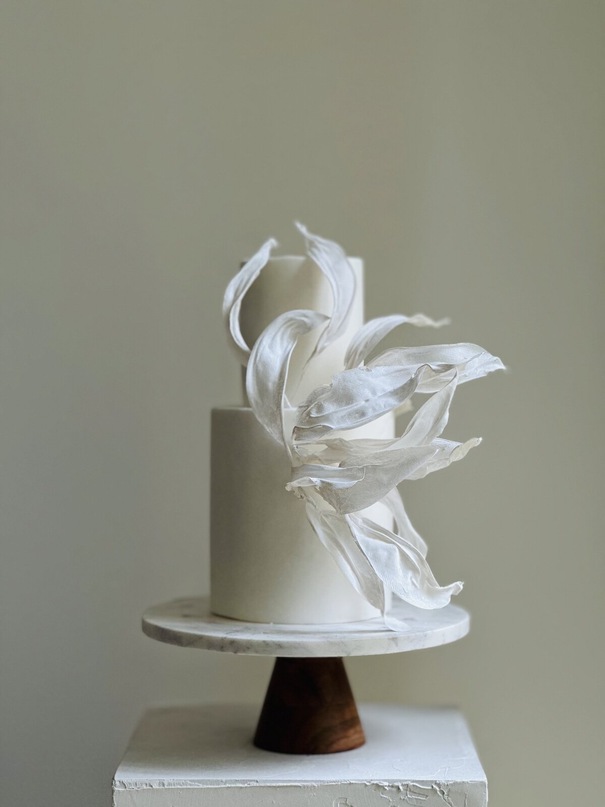 rice paper sails wedding cake