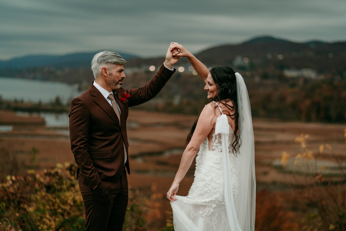 Luke and Christina 8-10-24-207