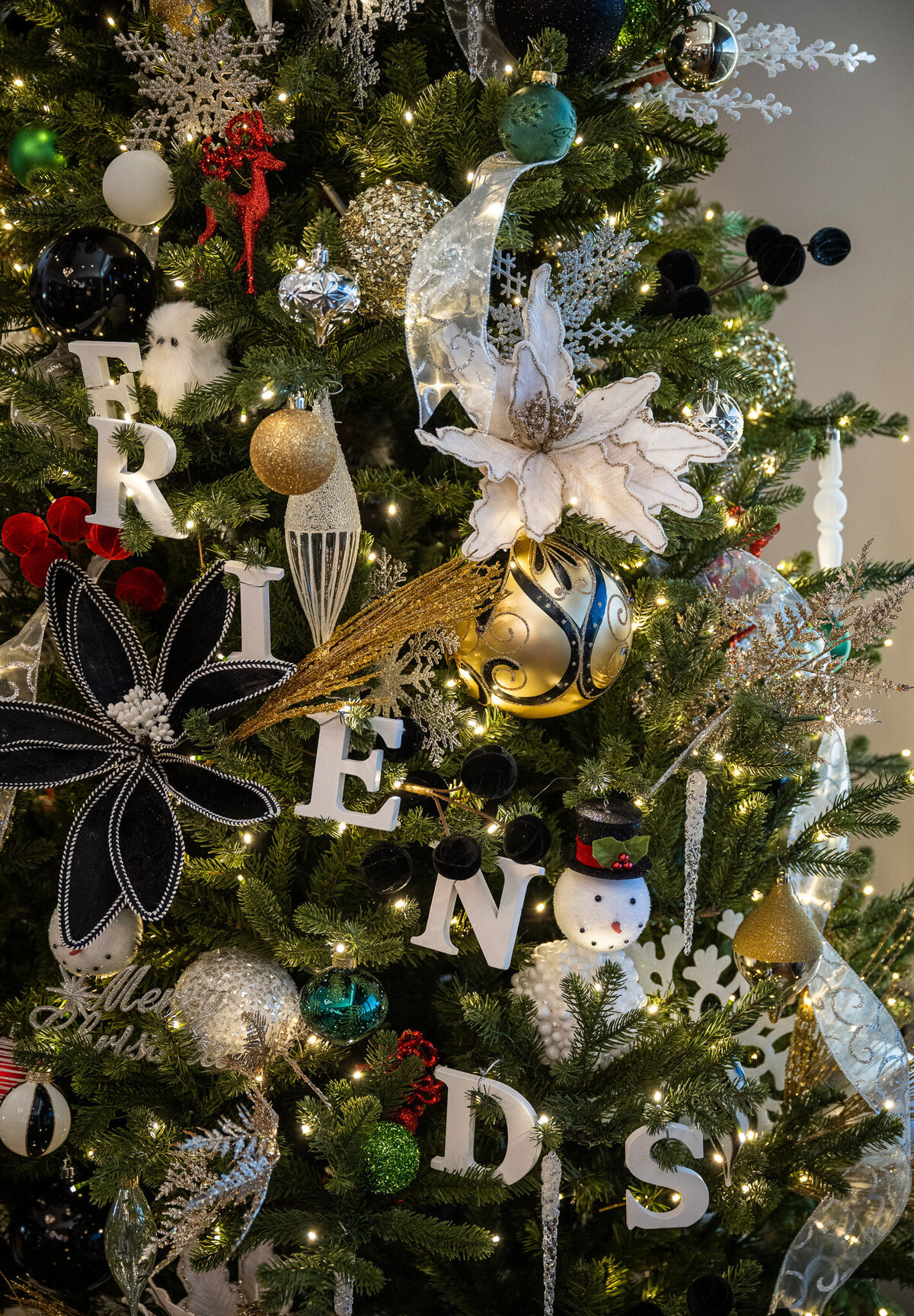 Interiors-by-Bethany-Professional-Christmas-Decor-Colorado-Springs-39