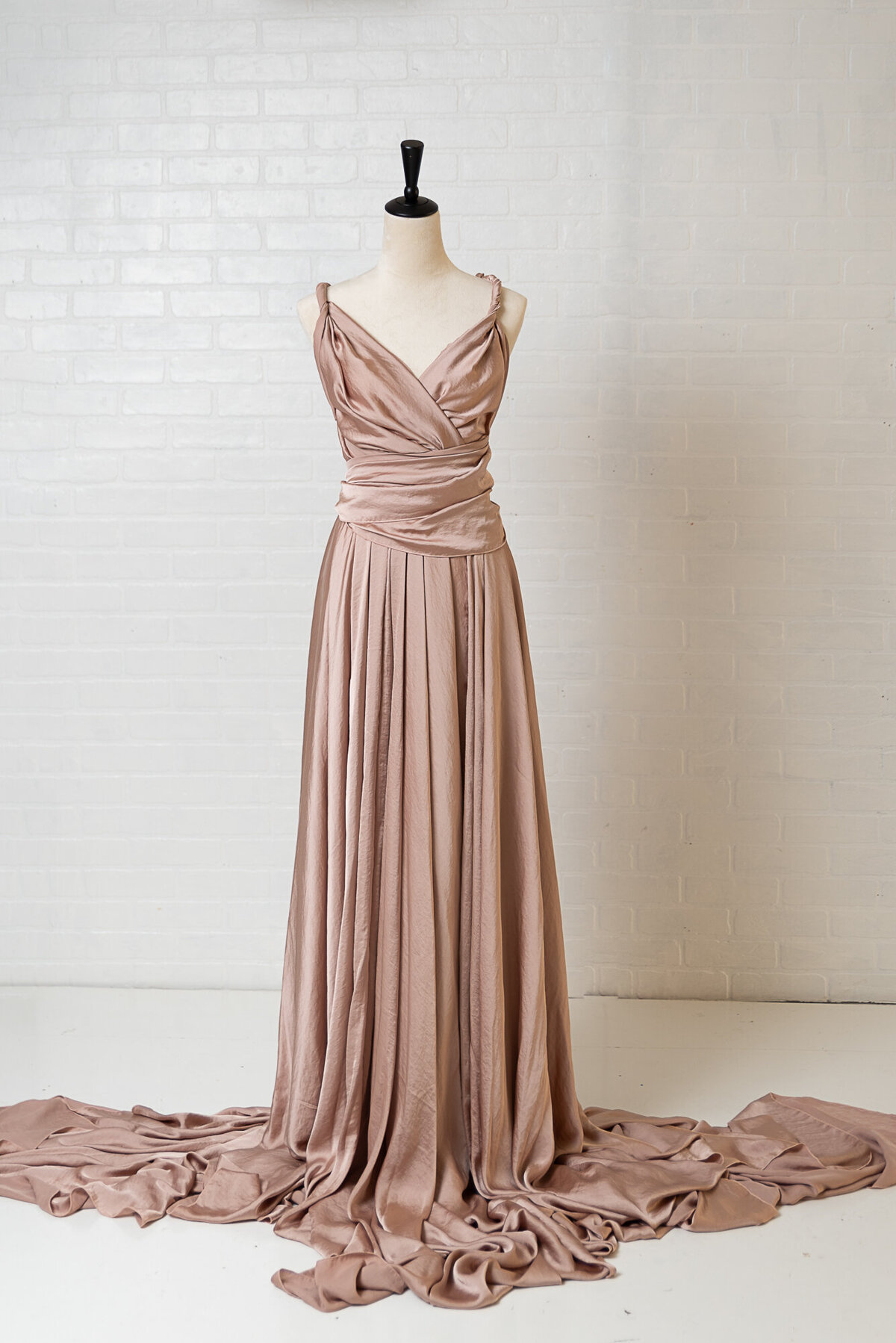 cleveland-maternity-photographer-client-closet016