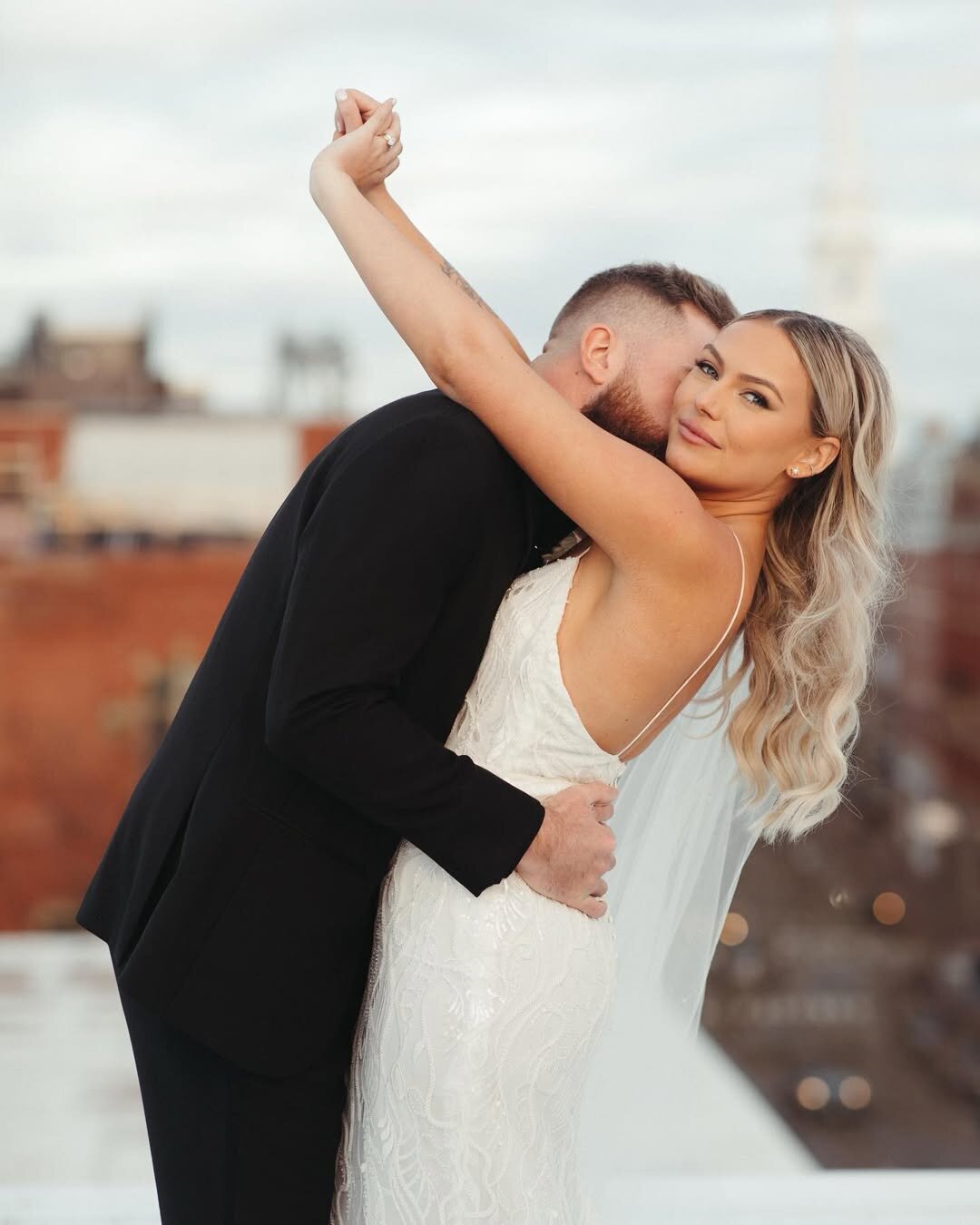 bridal_Snapinsta.app_319720446_138403075686085_3054942670538130574_n_1080