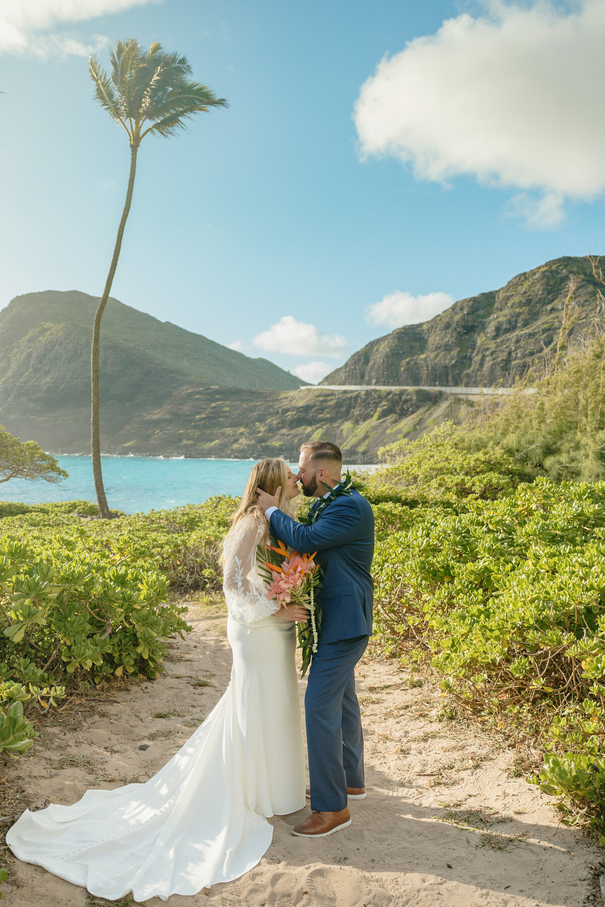 Honolulu Elopement Photos